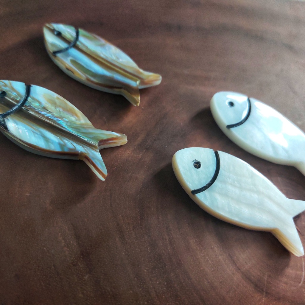 魚型木製箸置きセット - メルカリ