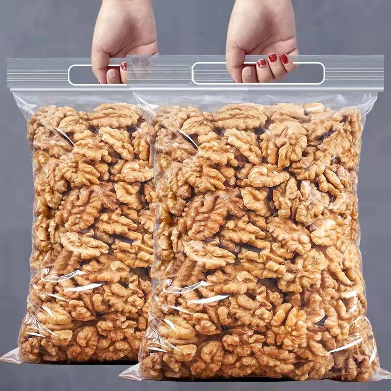 250g ジップ袋入り 生・ローストくるみ：妊娠中のママと家族のためのヘルシースナック＆ナッツミルク