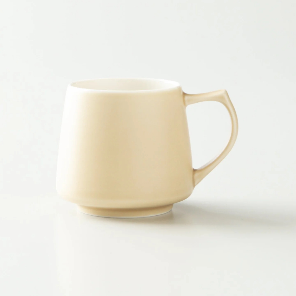 [ORIGAMI JAPAN] 磁器カップ 紅茶・コーヒー用 320ml - Origami Aroma Mug - マットベージュ