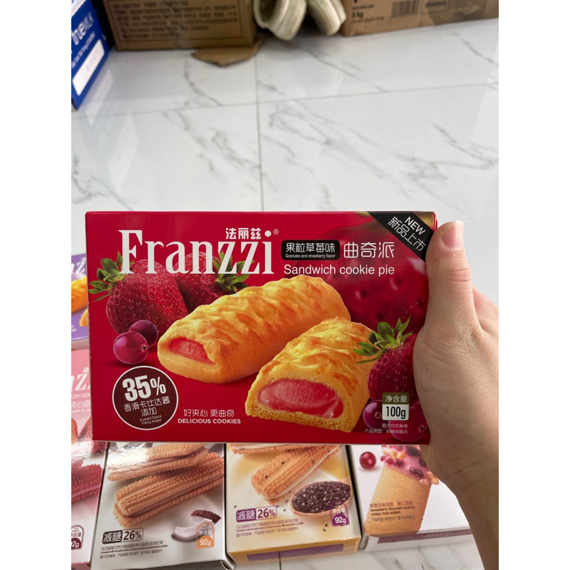 フランツィ クリーム クッキー詰め合わせ 115G - ストロベリーパイ
