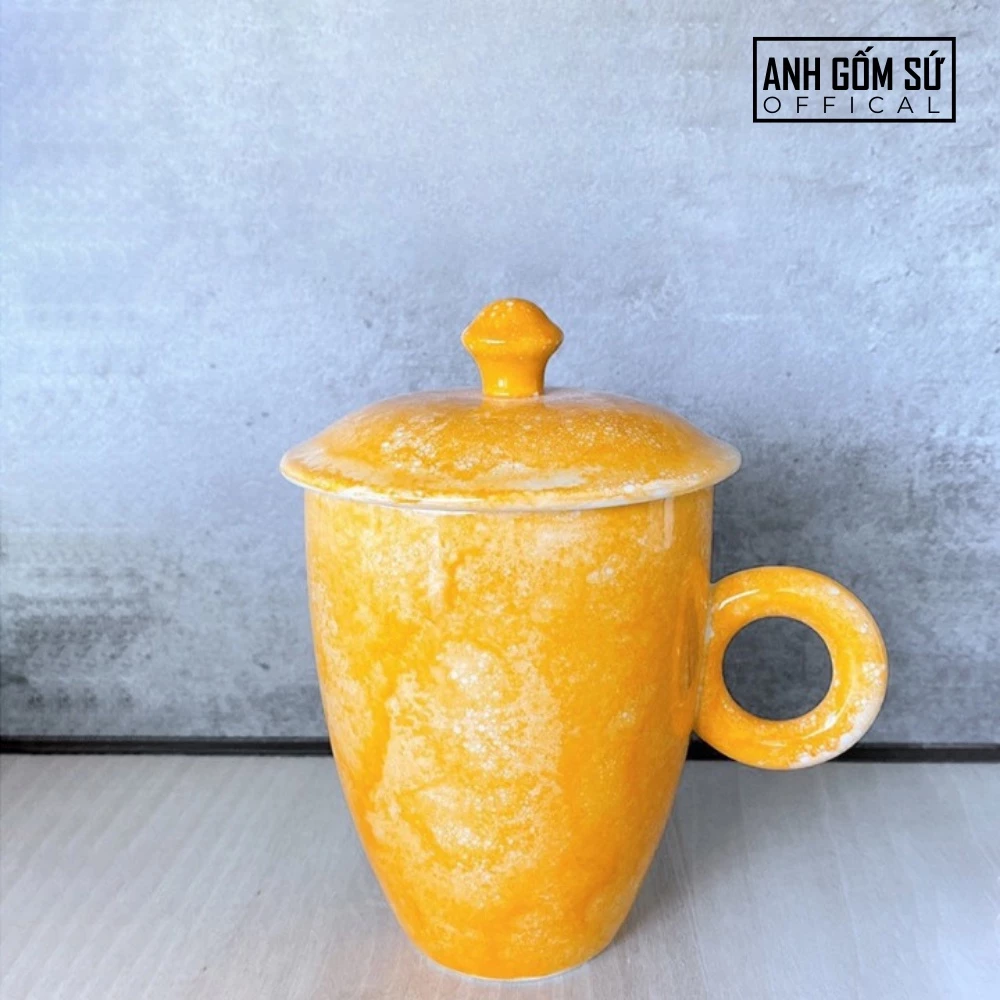 バッチャン焼き 溶岩釉 蓋付きマグカップ 330ml - 手作り陶器製 ティーカップ/コーヒーカップ (カメリアオレンジ石目調)