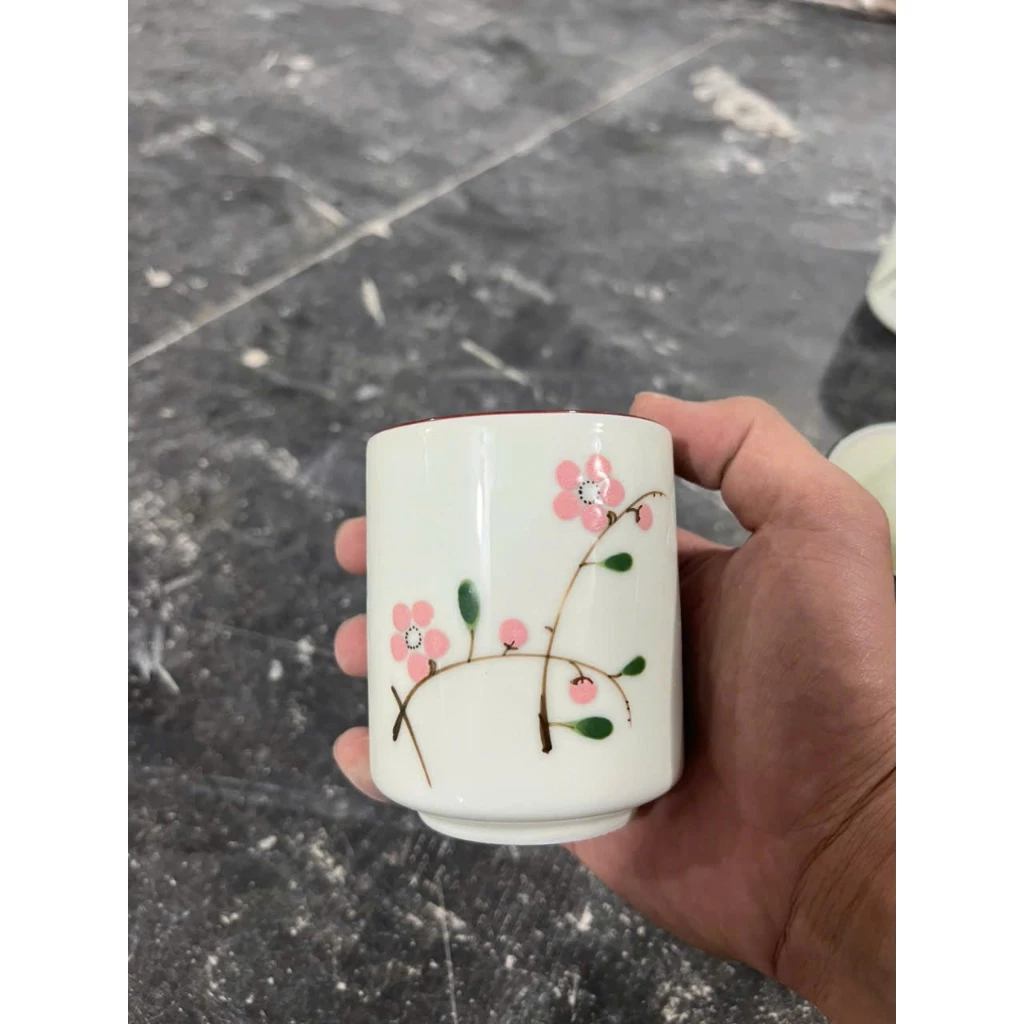 バッチャン焼き クリーム釉 桃の花柄マグカップ 200ml - ベトナム伝統陶器