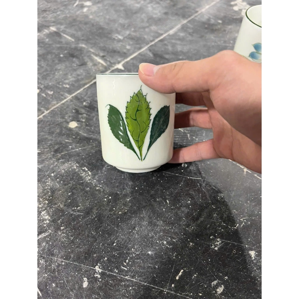 バッチャン焼き クリーム釉 三つ葉模様 200ml 陶磁器カップ