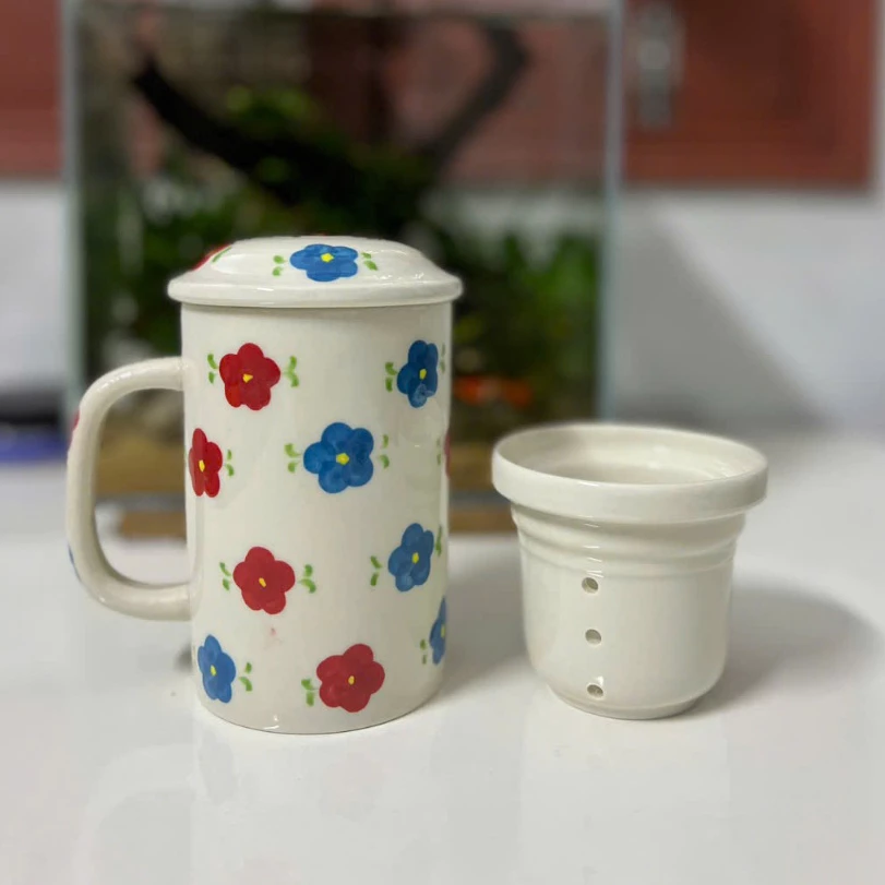 バッチャン焼 ヴィンテージ水玉花柄 茶こし付きマグカップ - 多機能蓋付き