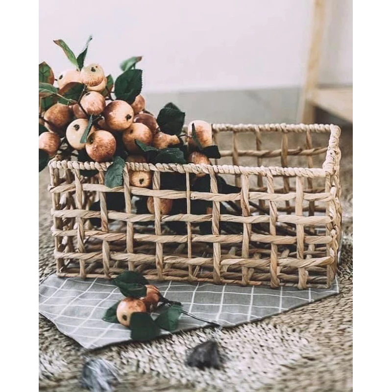 【手編みCaro柄】ウォーターヒヤシンス製 長方形収納バスケット Mサイズ (40x25x18cm) – 布内張り・蓋付き ヴィンテージ風インテリア雑貨