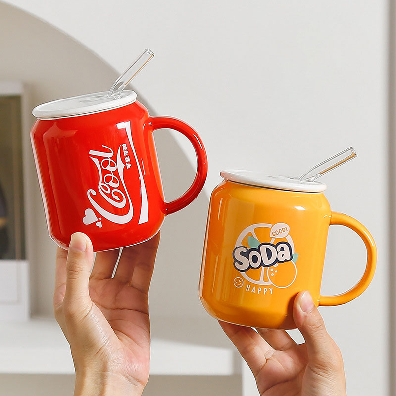 陶器や蓋、食器棚、オフィスカップ、ティーカップ、420mlのコーヒーカップの缶のような形の陶器カップ - ソーダの写真