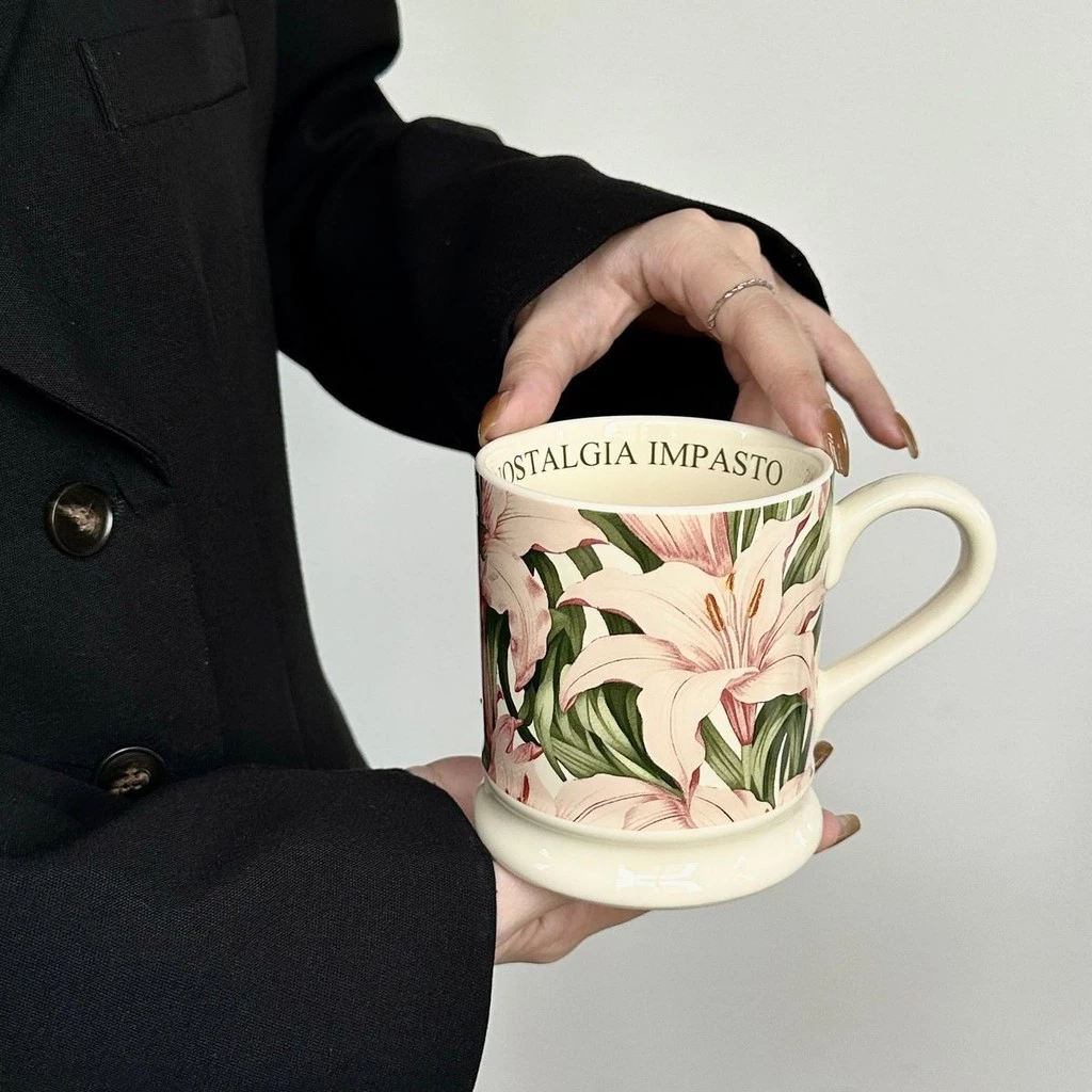 オフィス向け古典的ユリ柄セラミックマグカップ | 女性用朝食・ドリンクカップ