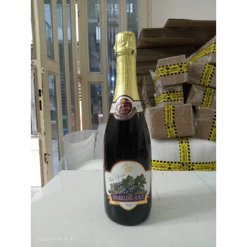 ダラット スパークリングジュース 赤ブドウ 750ml