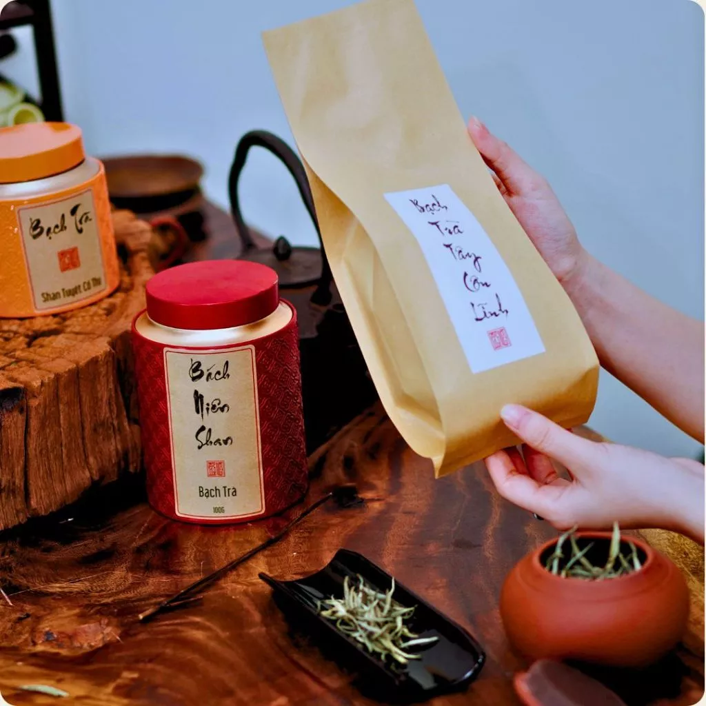 エコファーム タイ・コン・リン産 最高級白茶（シャン・トゥエット古樹白茶）100g