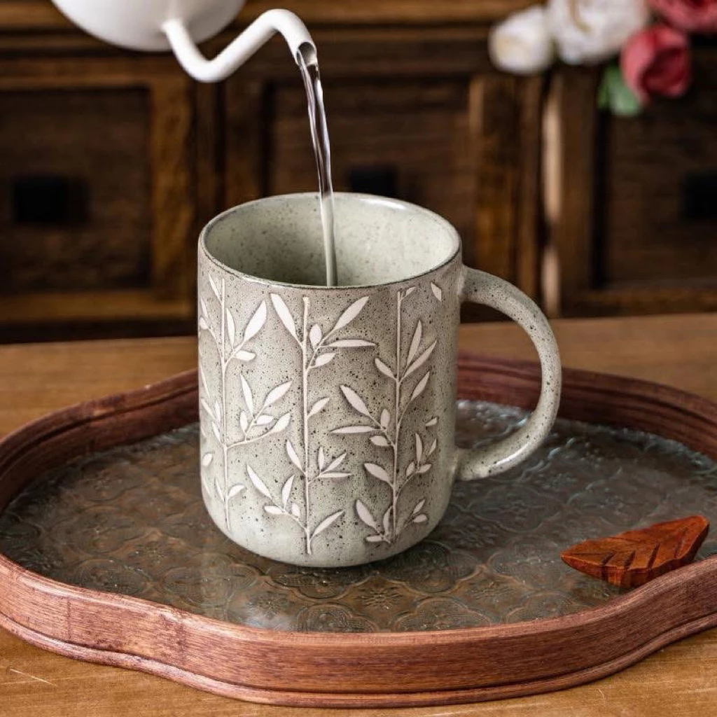 卵型ヴィンテージ陶器マグカップ | 紅茶・コーヒー・ギフト | 新築祝い・誕生日・企業ノベルティ