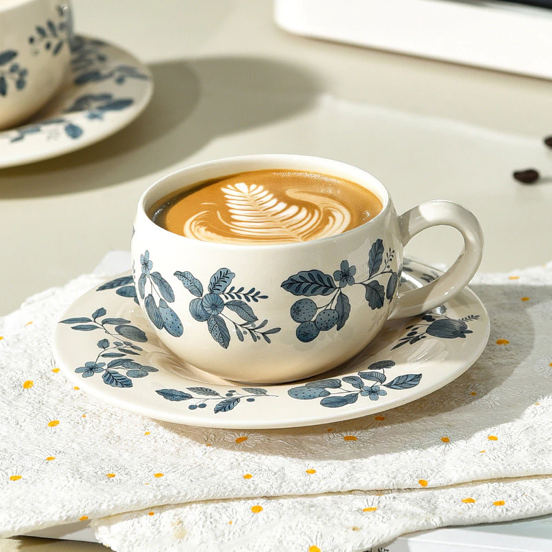 優雅なアンティーク調 高級磁器コーヒー＆ティーカップセット【ロイヤルティータイム】ラテ・アフタヌーンティーに