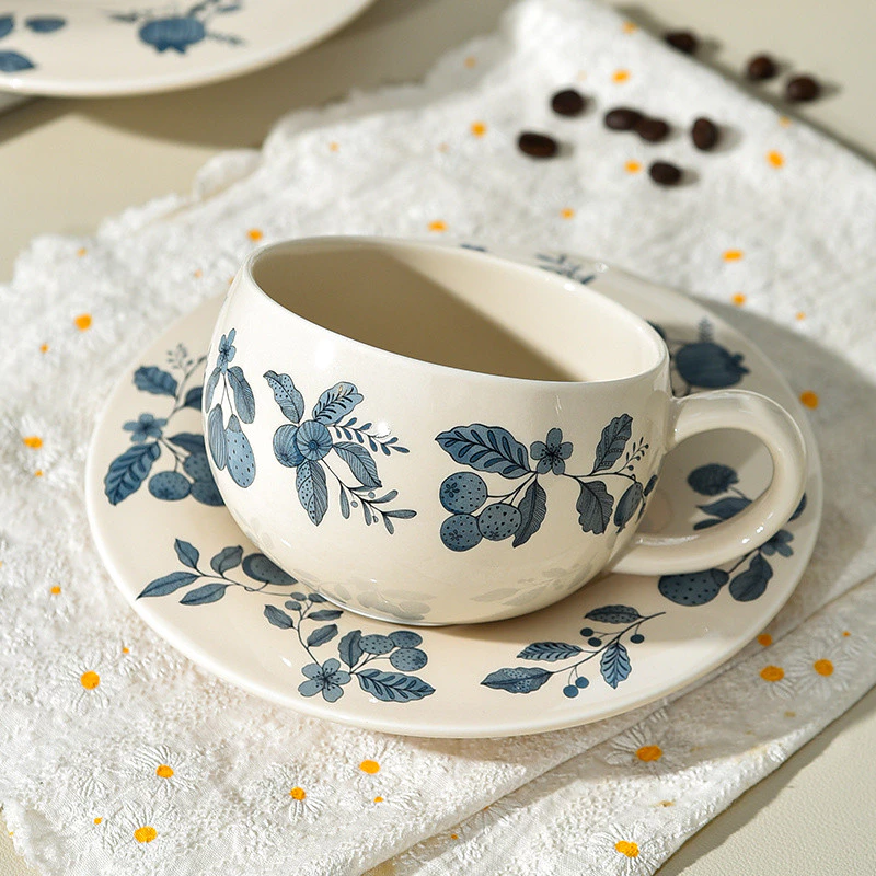 優雅なアンティーク調 高級磁器コーヒー＆ティーカップセット【ロイヤルティータイム】ラテ・アフタヌーンティーに