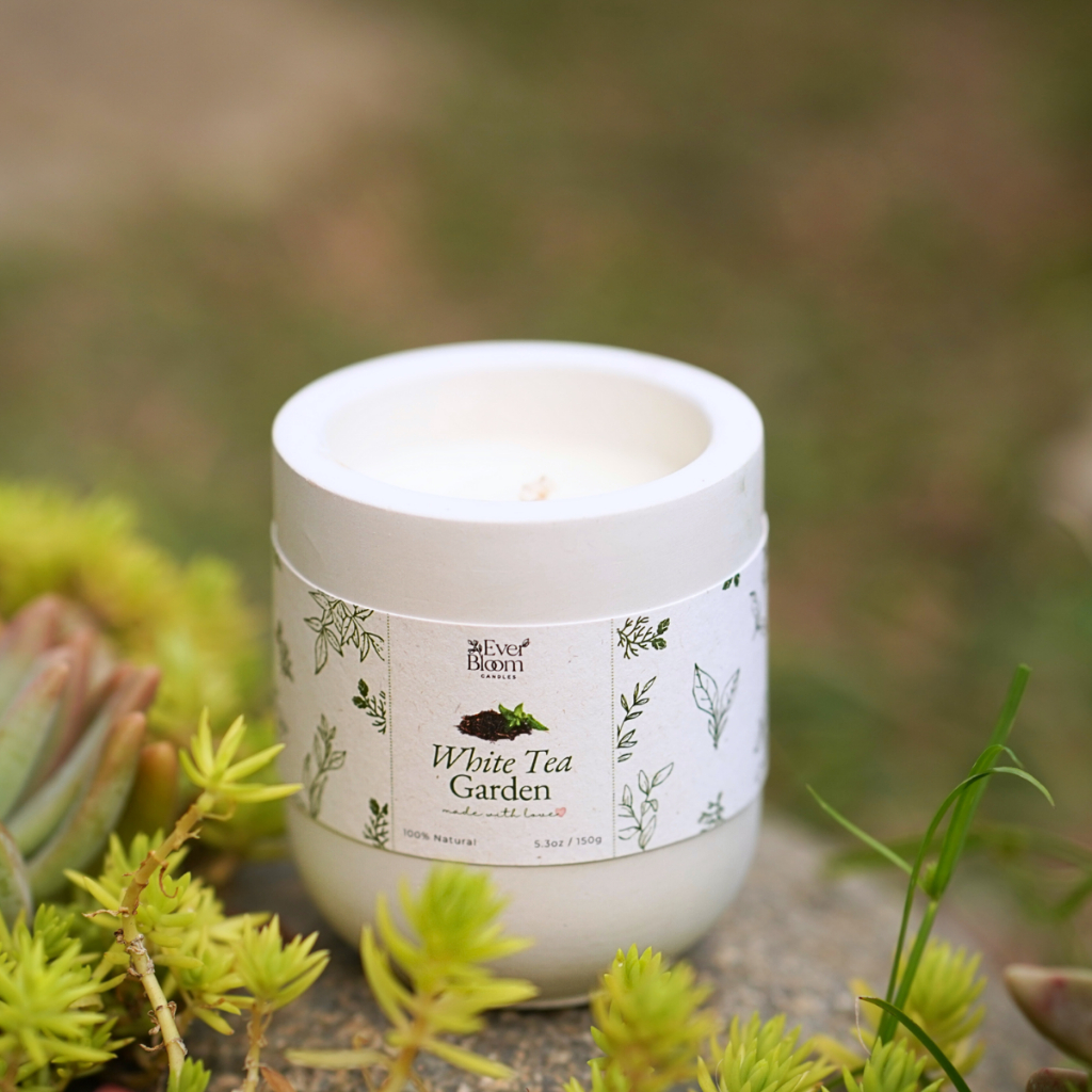 Ever Bloom ホワイトティー ソイキャンドル ギフトボックス入り 150g