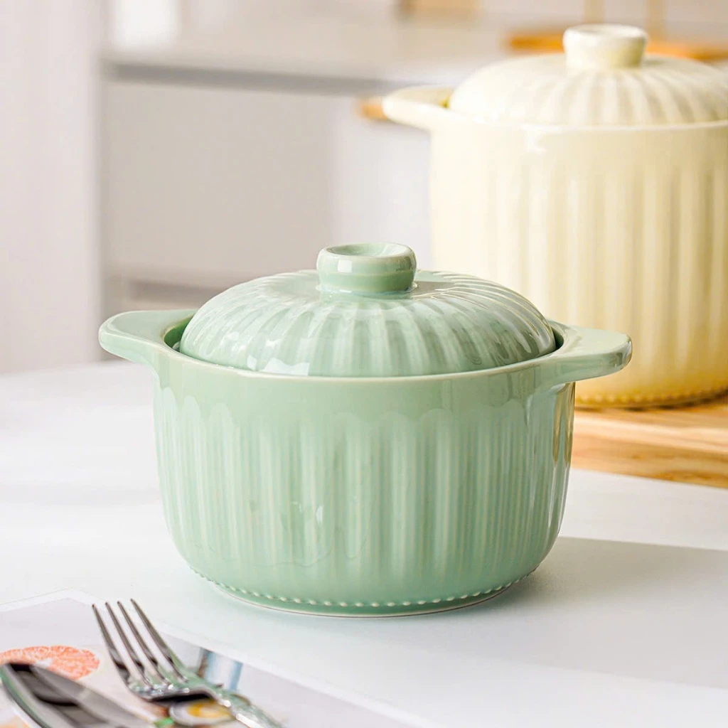 Gosu製 密閉蓋付き陶器製両手鍋 1.6L - スープ・ラード保存に便利で清潔