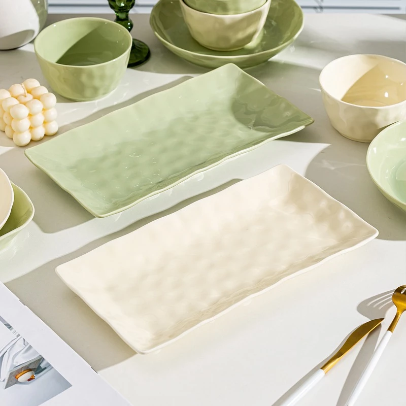 Gosu 高級クリームバター色食器セット - エレガントな光沢と上品なデザイン