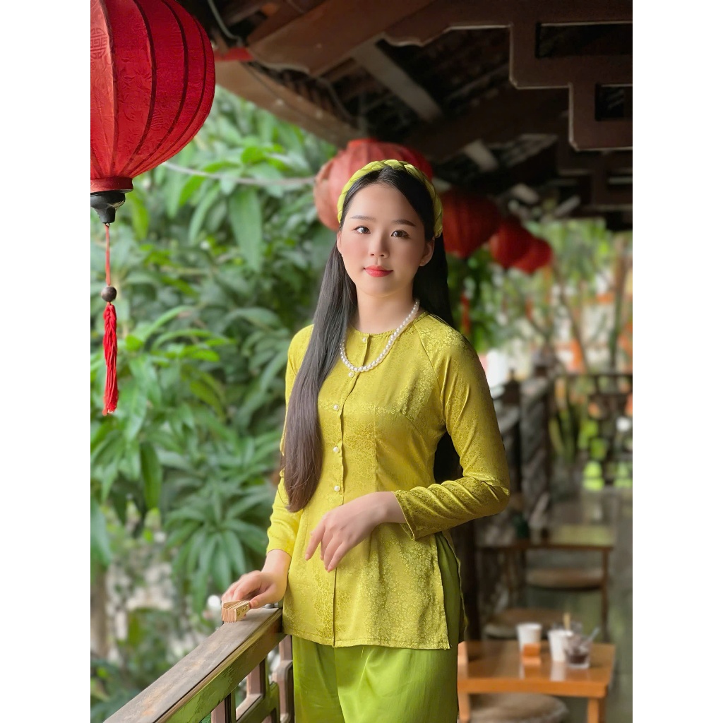 Hân Nguyễn アオババ 伝統的花柄ブラウス 菊模様 丸首 長袖 S-XXL ハンニュエン