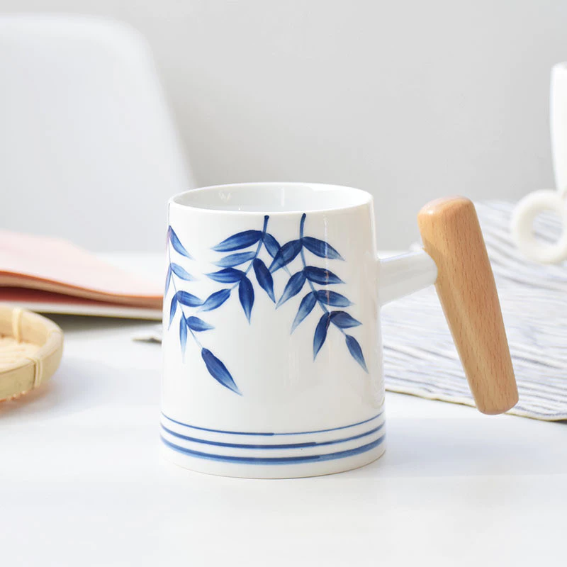 手描き素朴セラミックマグ 木製ハンドル付き オフィス用モーニングコーヒー