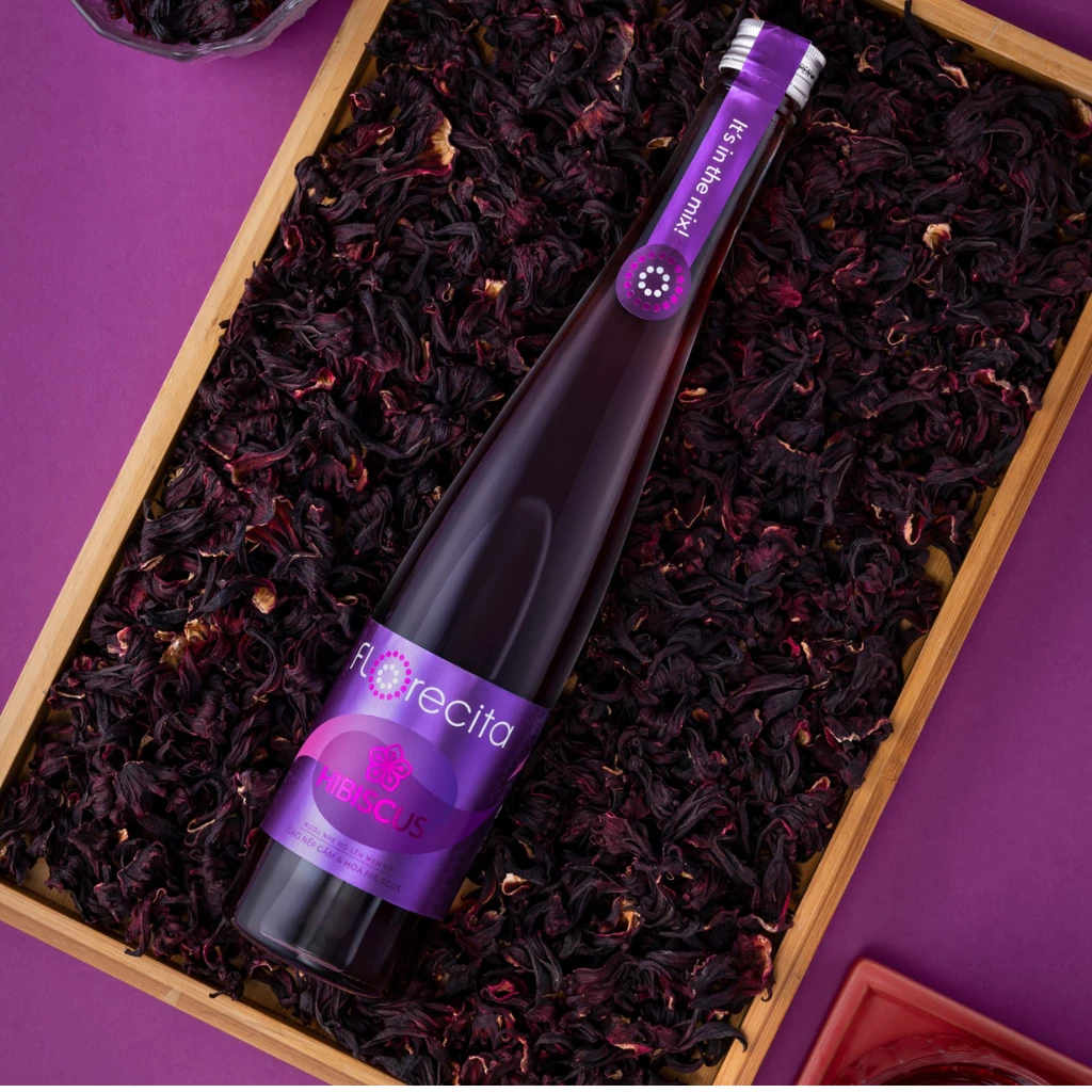 ハイビスカスリキュール フロレチータ 375ML 14.5% (黒もち米と乾燥ハイビスカス使用)