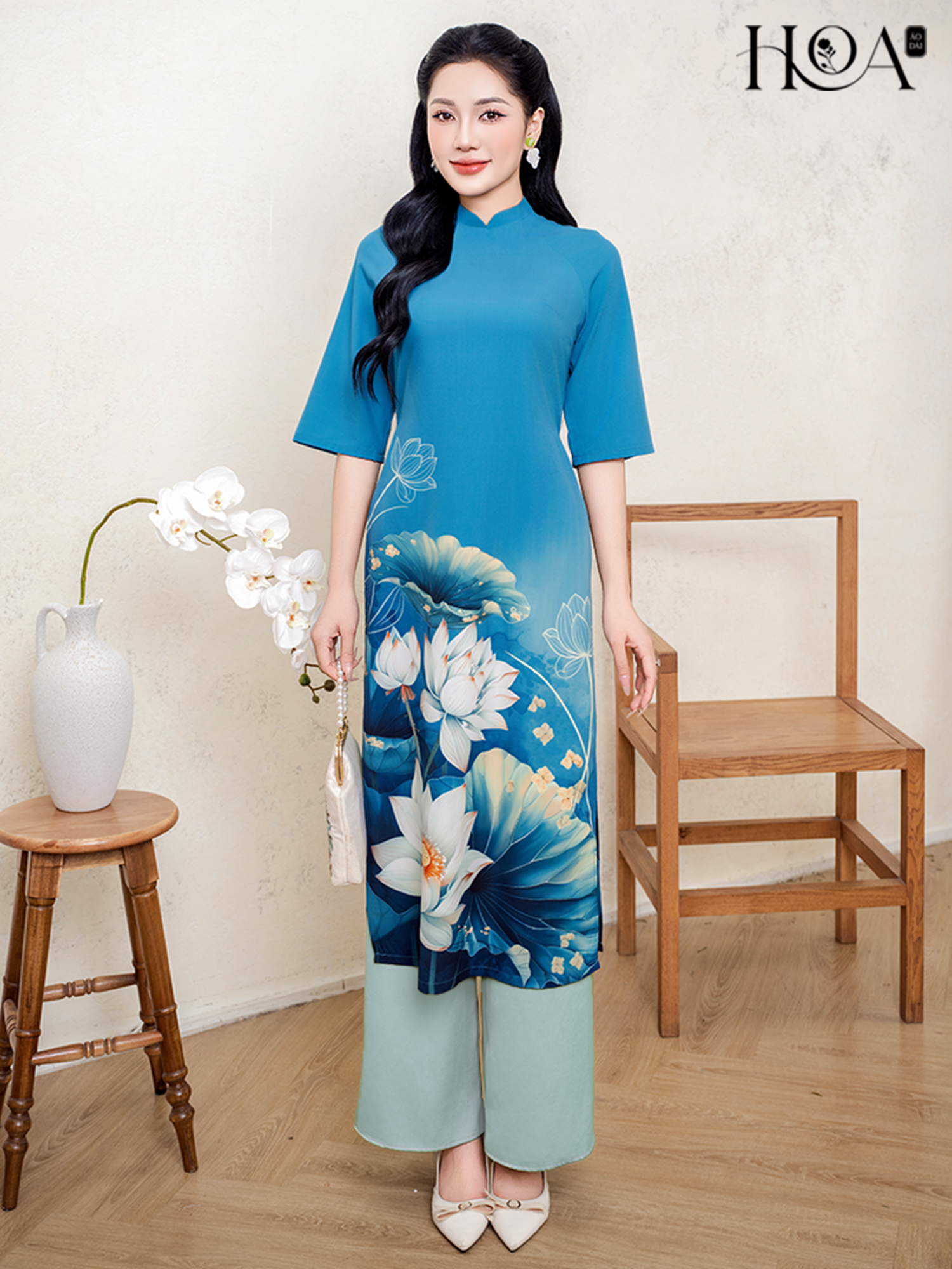 HOA Ngoc Tran 2 女性用モダンアオザイセット