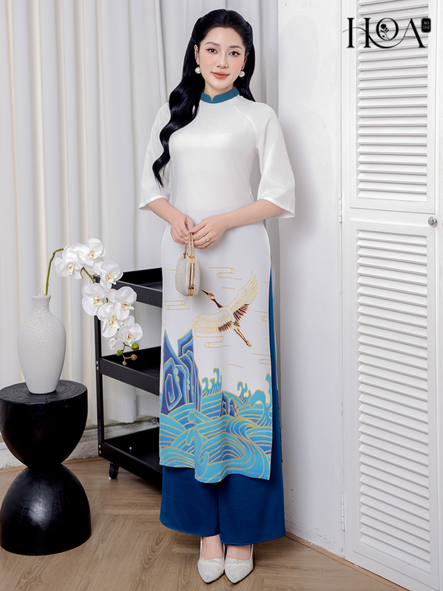 HOA Thien Di 2 女性用モダンアオザイセット