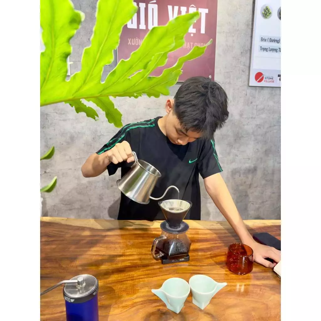 エチオピア イルガチェフェ スペシャルティコーヒー 浅煎り ウォッシュド ピーチ ベルガモット 250g Gió Việt Coffee Roaster (モカポット/ブリッカ用挽き豆)
