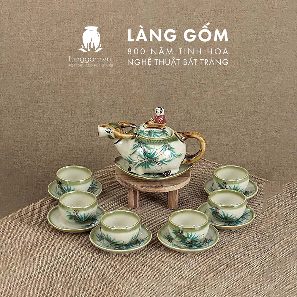 高級バッチャン焼き茶器セット - 水牛デザイン、火変釉、梅・桃・蓮の絵付け、容量350ml-550ml - LÀNG GỐM