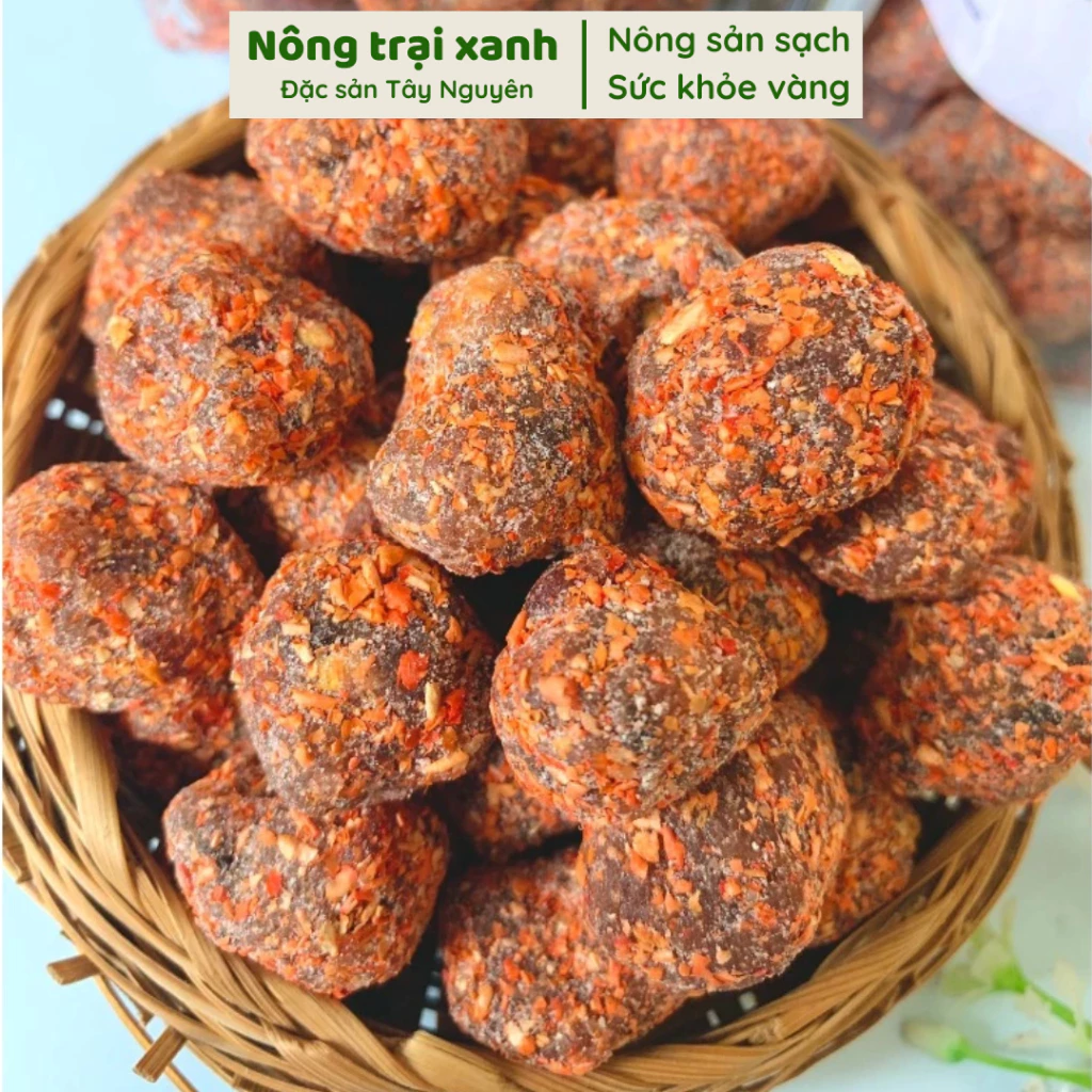 【250g】ダラット特産 ピリ辛梅風味タマリンドドライフルーツ (烏梅 オーマイ) | Nông Trại Xanhの絶品おやつ