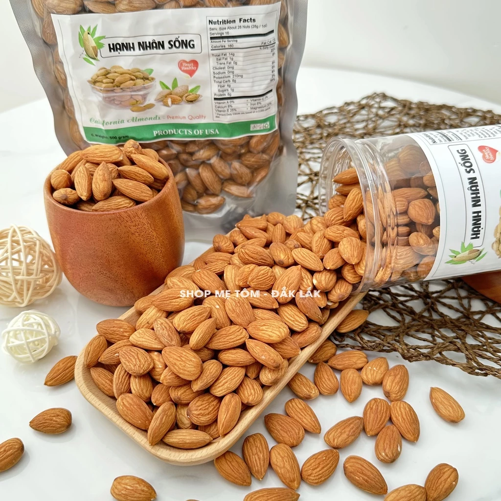 メートムショップ 生アーモンド 250g ジップ袋入り (Mẹ Tôm Shop)