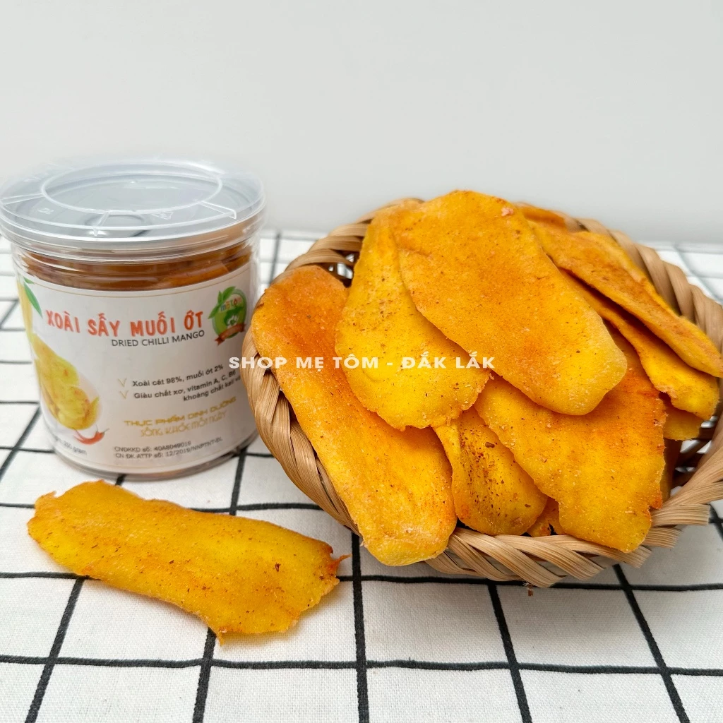 トムママのお店特製！ピリ辛甘酸っぱいカッタ種ドライマンゴー 250g (PETボトル)