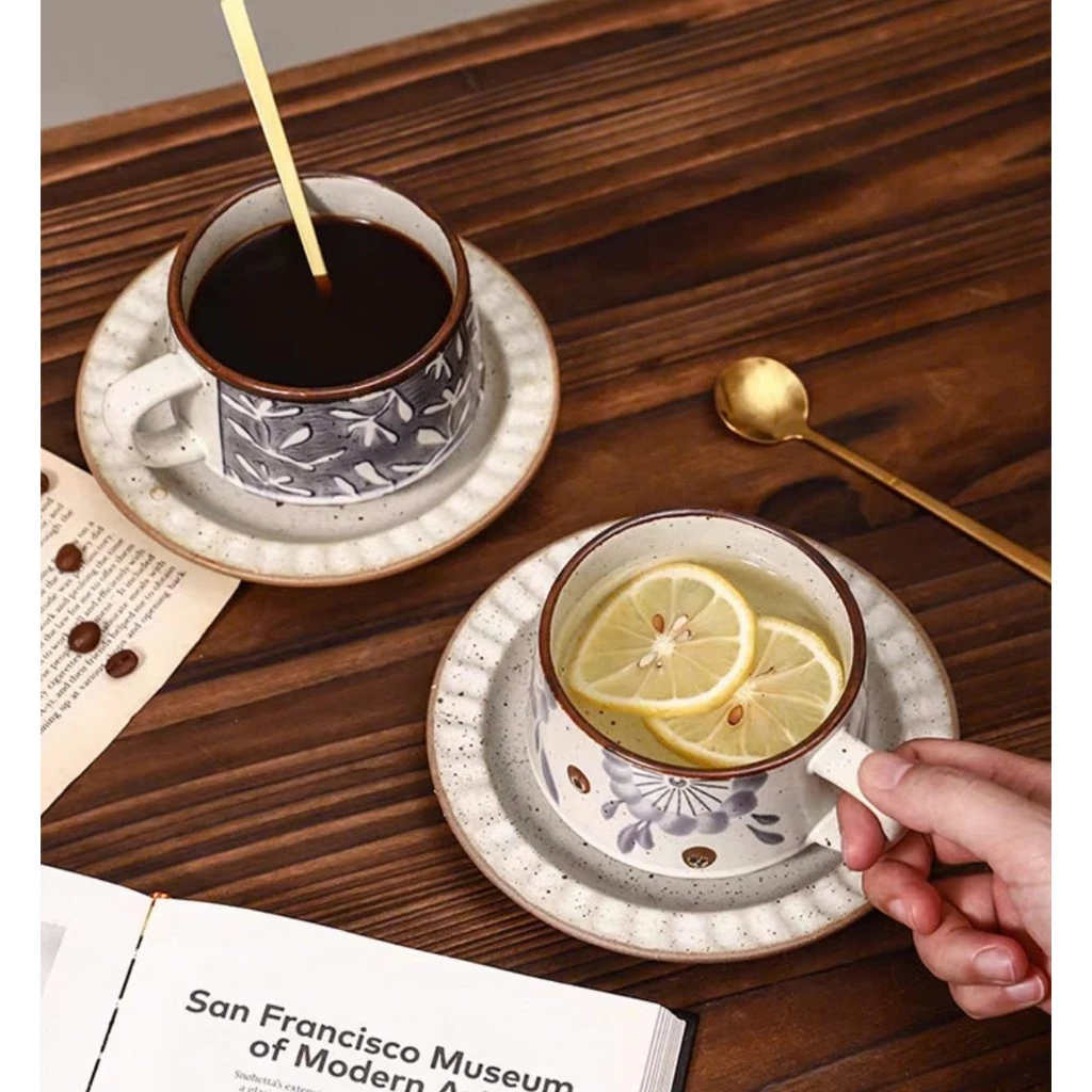 和風ヴィンテージ 自然モチーフ手描き 陶器コーヒーカップ＆ソーサー 300ml (LG0034) - 安定感抜群 おしゃれな空間を演出