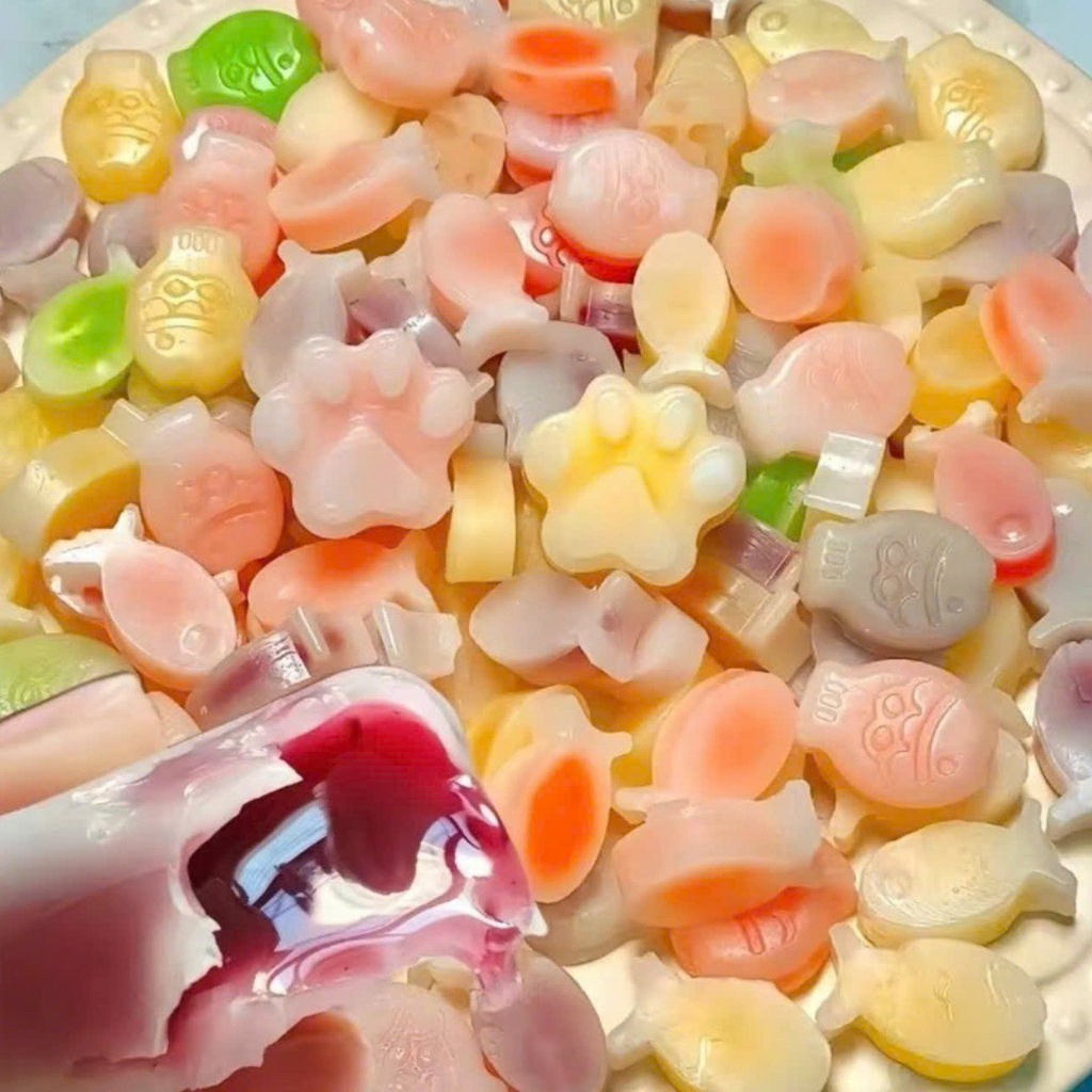 ノーブランド ノーシリーズ ケーキャンディ フルーツミックス形状多彩 50粒1cm 中国製品メーカー名なし