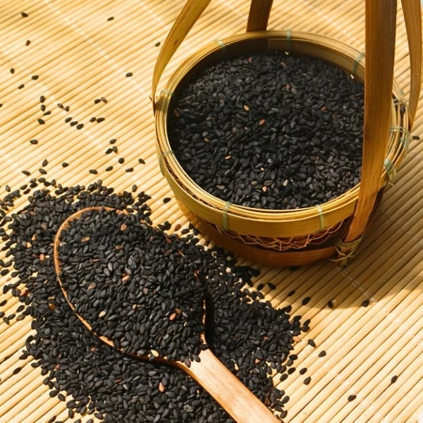 KAMINA 黒ごま 100g チャック袋入 | ぜんざい・ごま乳・お菓子作りに | 補血・整腸・美容・健康サポート