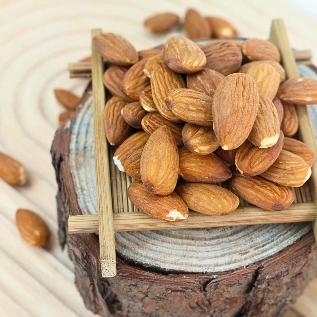 KAMINA 生アーモンド (ローアーモンド) 500g | 妊娠中・授乳中のママと赤ちゃんに | 自家製アーモンドミルク・料理用 | 無添加・非遺伝子組み換え | チャック付き袋