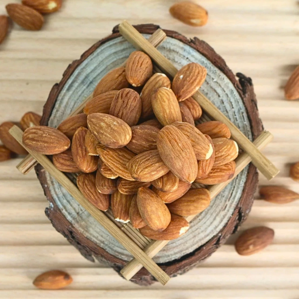 KAMINA 生アーモンド（ローアーモンド）100g – 妊娠中・赤ちゃんにも安心、手作りアーモンドミルクや料理に最適