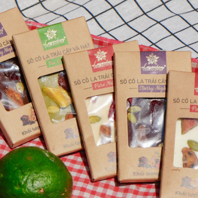 レジェンダリーショコラティエ 27g ホワイトチョコレートバー ミックスフルーツ＆ナッツ 甘酸っぱいベトナムおやつ