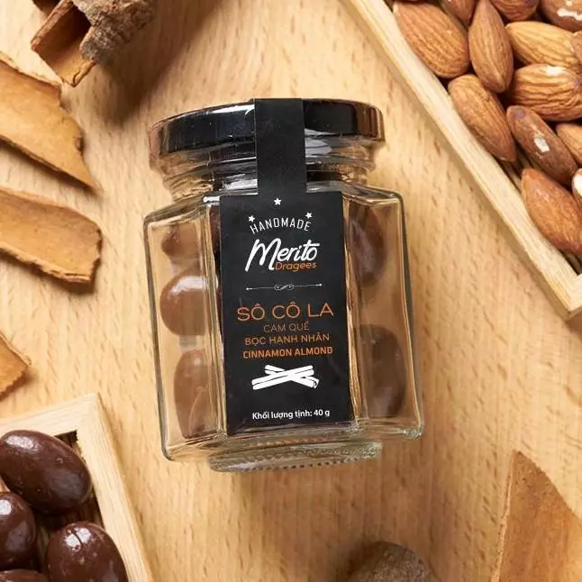 レジェンダリー オランジェシナモンアーモンドチョコレート 40g | 全年齢向けのリフレッシュおやつ