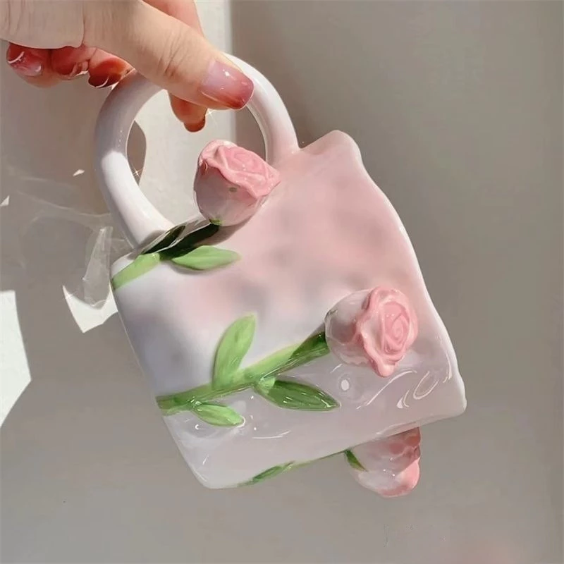 スズラン＆バラ浮き彫りプレミアムマグカップ - 記念品セラミック家庭用カップ