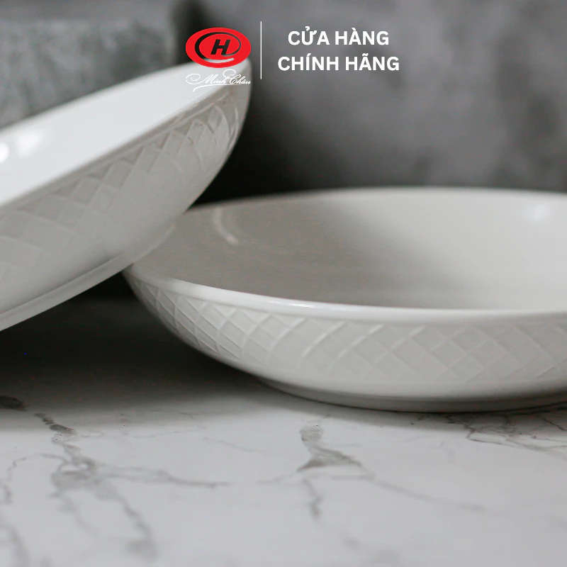 ミンチャウ製 深皿 縁ざらつき加工 白無地 セラミックプレート - ベトナム高品質食器