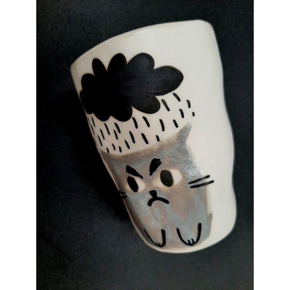 バッチャン焼き(陶器)のマグカップ 手描きの猫柄付き OANH GIA AUTHENTIC BAT TRANG