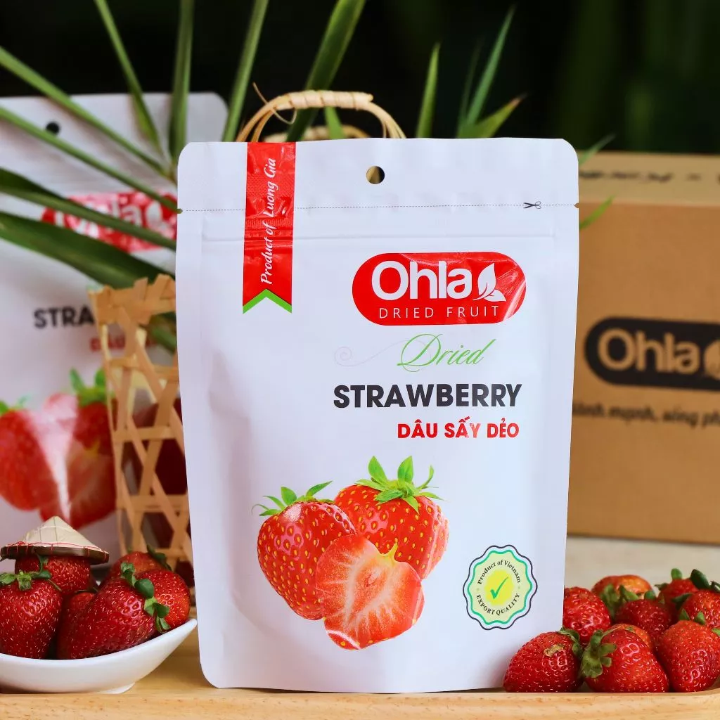 Ohla（オウラ）セミドライいちご 100g | ヘルシーおやつ、自然な甘さ