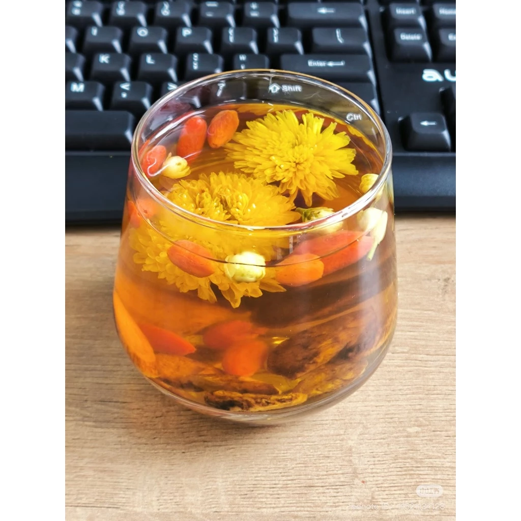 プレミアムフリーズドライ菊の花茶 – 安眠・ストレス軽減・デトックス – 100g