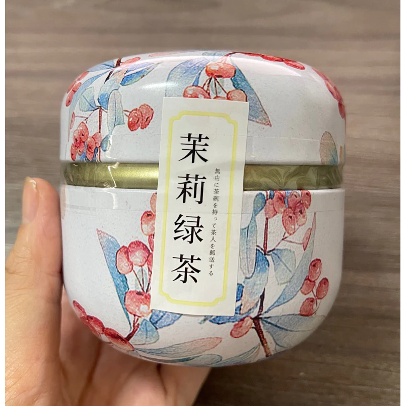 プレミアム三角ティーバッグ入り<br>ジャスミン緑茶<br>ハーブの香り豊かな贈答用ミニ缶