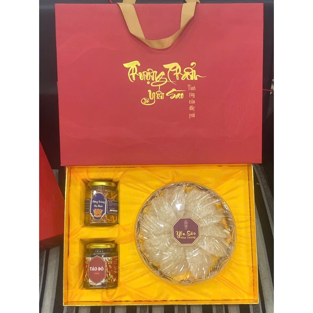 高品質燕の巣ギフトセット（精製燕の巣・紅棗・冬虫夏草入り）