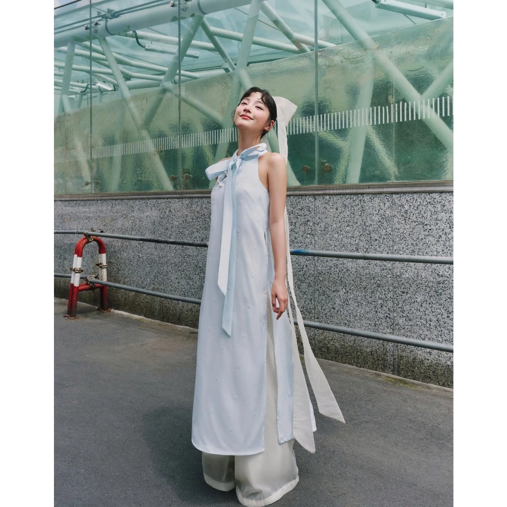 レムス 和風蓮柄アレンジアオザイ | 花リボン付きモダンアオザイ (トップスのみ)