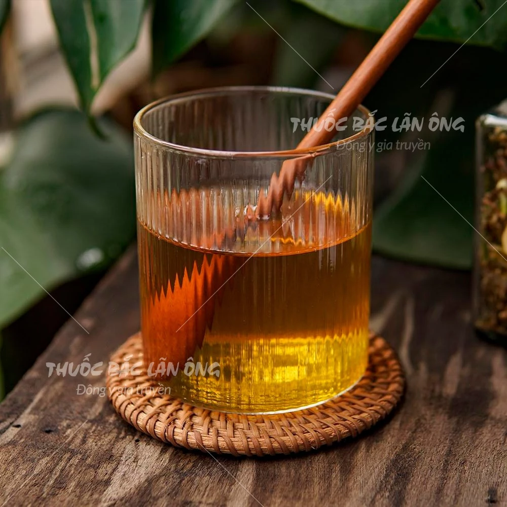 サパ産 紅参山蜜茶 1kg - ジャスミン＆ステビア入り、芳醇な自然の甘さ、健康を癒す一杯