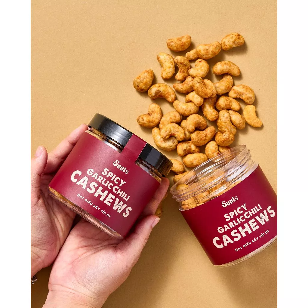 SNUTS ガーリックチリカシューナッツ 170g – 程よい辛さ、自然なカリカリ食感、濃厚な風味、ヘルシーナッツで健康を
