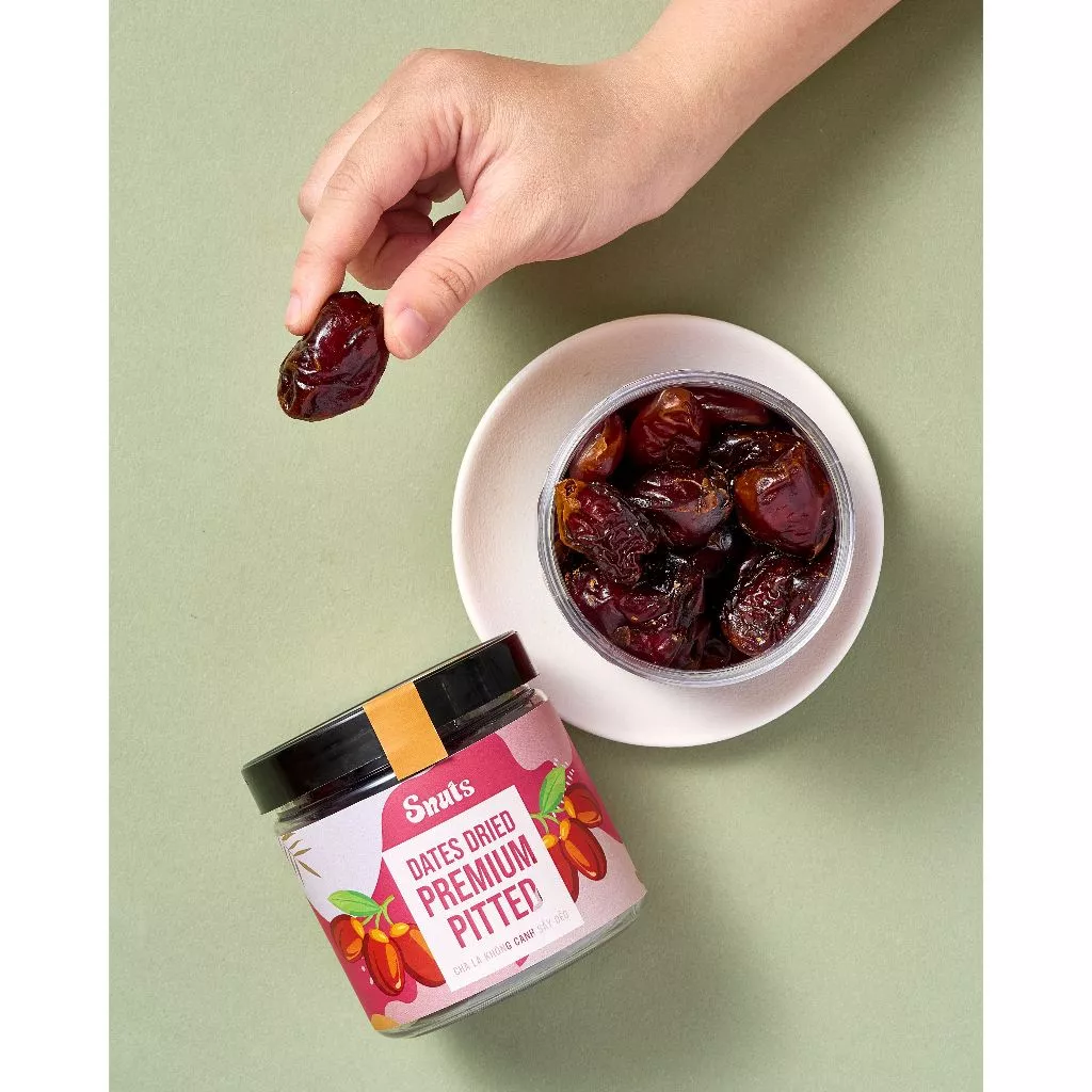 SNUTS やわらかドライデーツ 170g – 自然な甘さ、低糖質、ヘルシーな健康食品