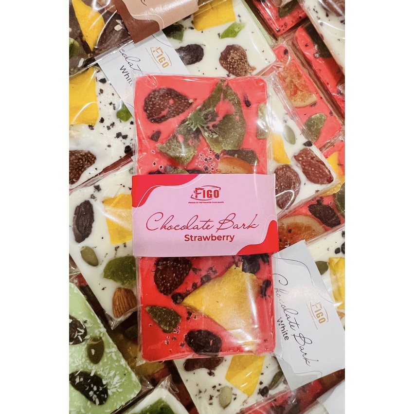 イチゴチョコレートとドライフルーツとナッツのミックス 80g FIGO
