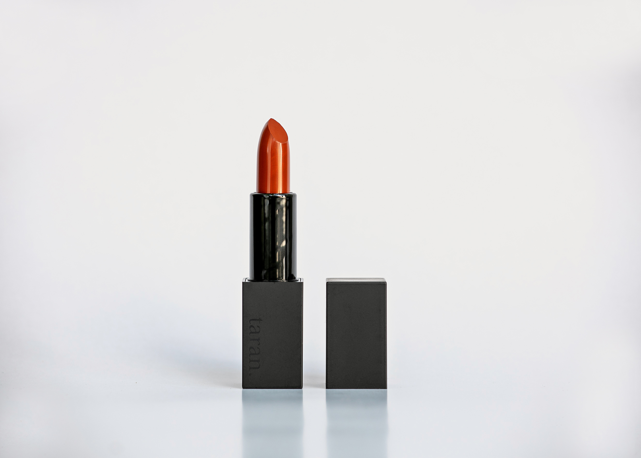 TARAN（タラン）オールデイカラーリップスティック 05 ベリーナイト