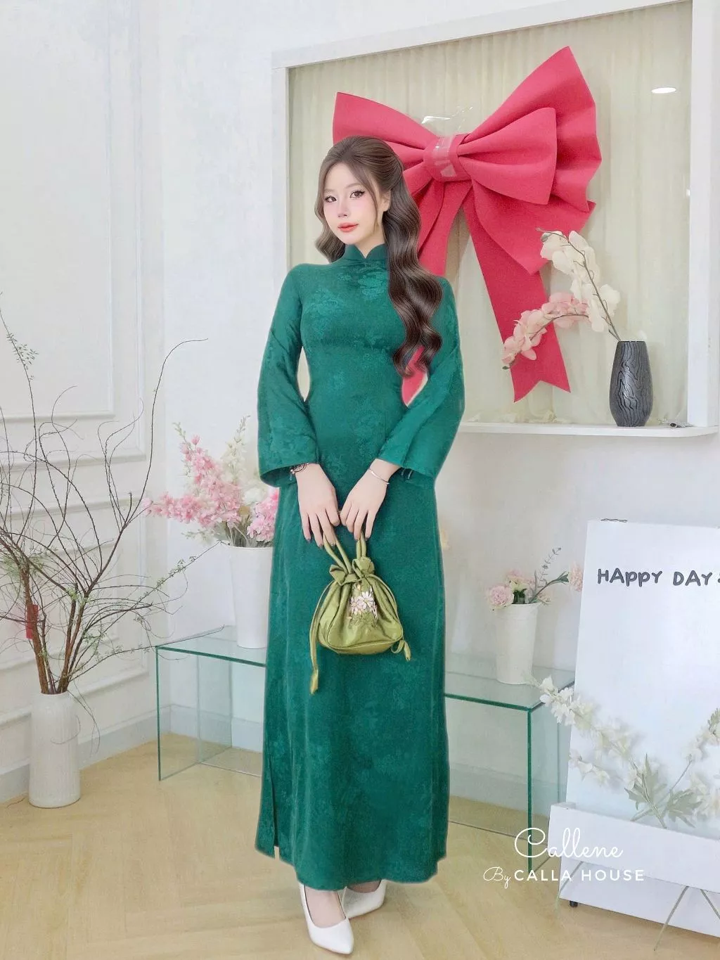 伝統デザイン 高級タッサーシルク アオザイ スリムフィット 2枚裾 KỲ ANH Callene フォレストグリーン (CC435)